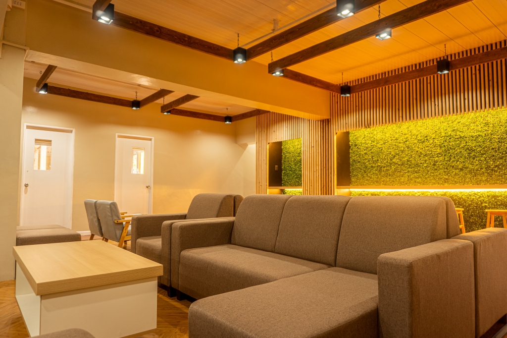フィリピン留学 Cebu21 - Monol-B6 Lounge area-2